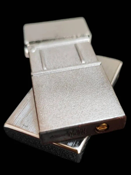 فندک باریک بنزینی برند لایتر(Lighter) بدنه ضدخش