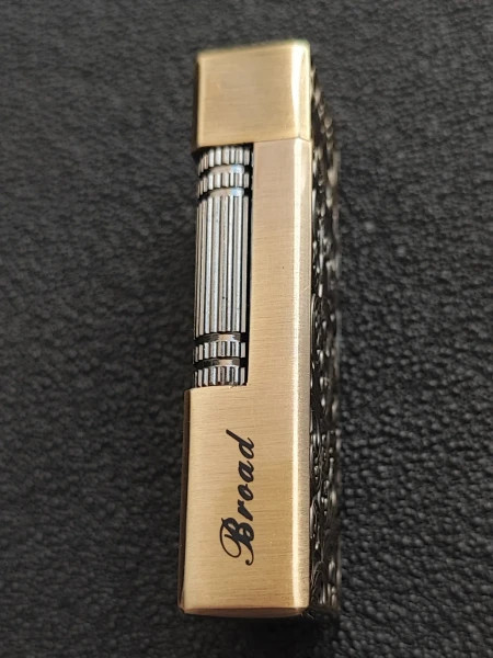 فندک گازی بغل زن برند لایتر(Lighter) بدنه فلزی طرح تامی شلبی