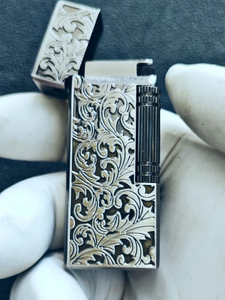 فندک گازی بغل زن برند لایتر(Lighter) بدنه فلزی طرح تامی شلبی