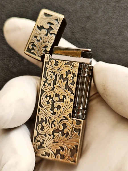 فندک گازی بغل زن برند لایتر(Lighter) بدنه فلزی طرح تامی شلبی