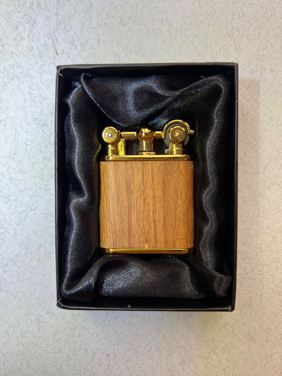فندک برند لایتر(Lighter) مدل Vintage Flame – بدنه چوبی لوکس