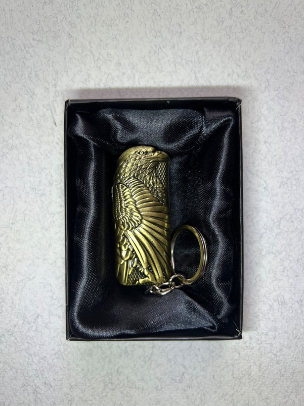 فندک برند لایتر (Lighter) مدل Eagle Brass – بدنه برنجی طرح عقاب همراه با حلقه جاکلیدی