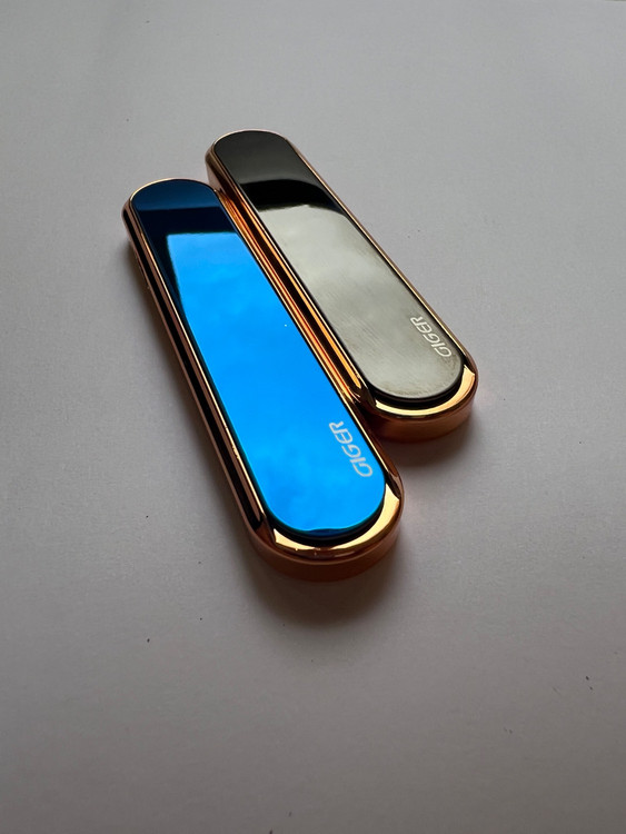 فندک المنتی برند گیگر (GIGER) مدل کشویی شارژی USB بدون نیاز به گاز