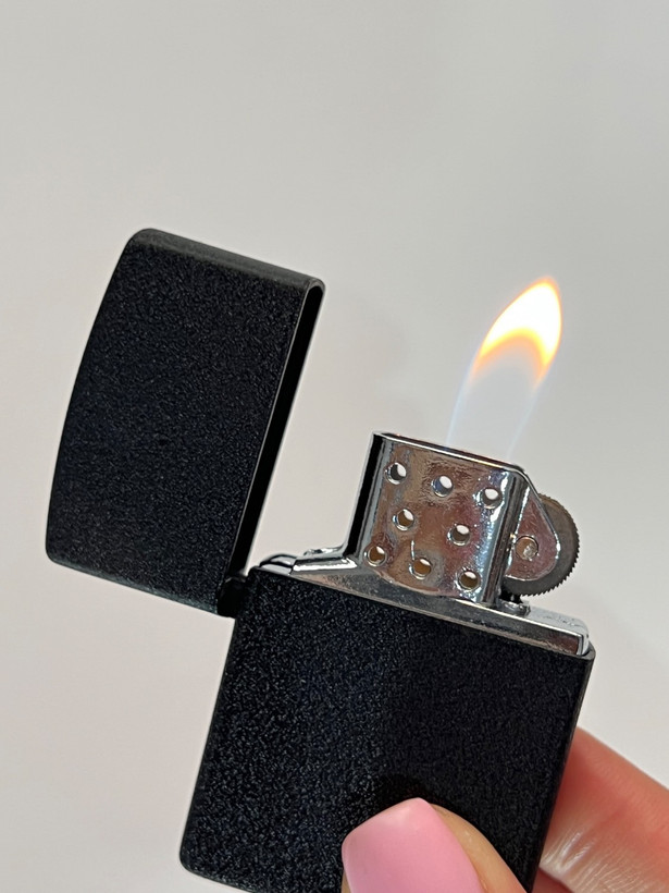 فندک گازی لایتر(Lighter) طرح زیپو بدنه طرح آسفالت فلزی