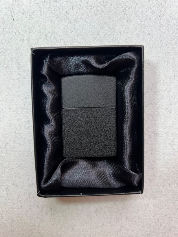 فندک گازی لایتر(Lighter) طرح زیپو بدنه طرح آسفالت فلزی