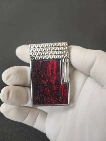 فندک گازی بغل زن برند لایتر(Lighter) طرح چوب کد 04