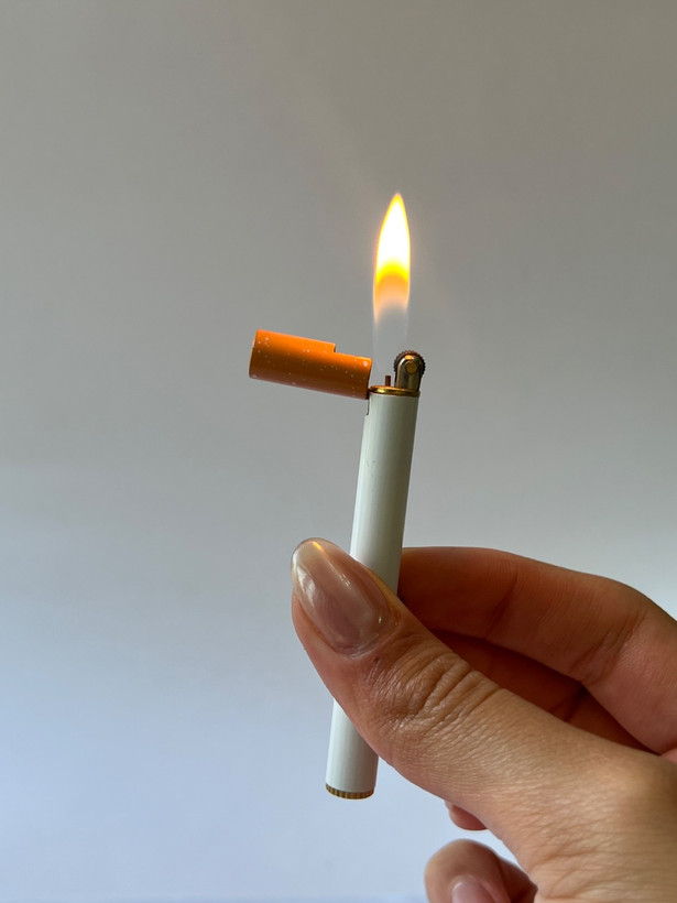فندک جیبی برند لایتر (Lighter) طرح سیگار مینیمال | مدل باریک و لوکس