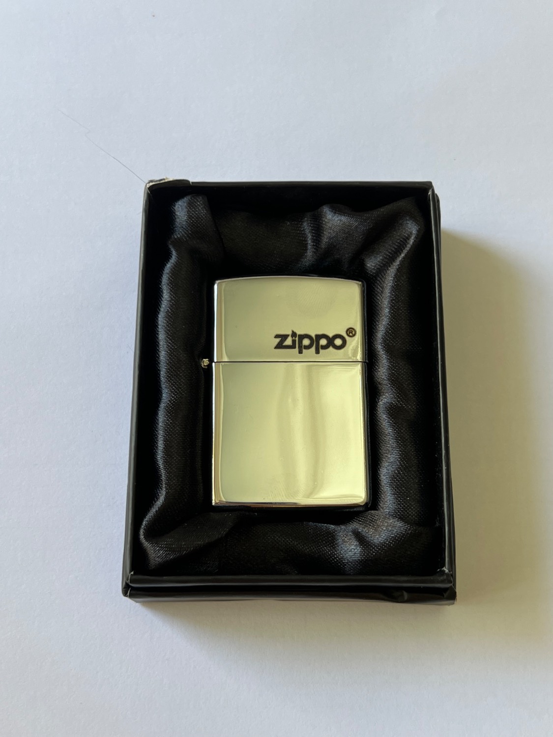 فندک بنزینی طرح زیپو (ZIPPO) مدل نقرهای براق کلاسیک - High Quality