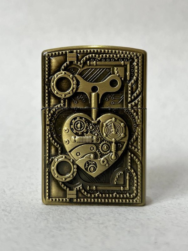 فندک فلزی طرح زیپو برند لایتر(Lighter) طرح قلب استیمپانک (Steampunk)، بدنه برجسته و خاص در 2 رنگ