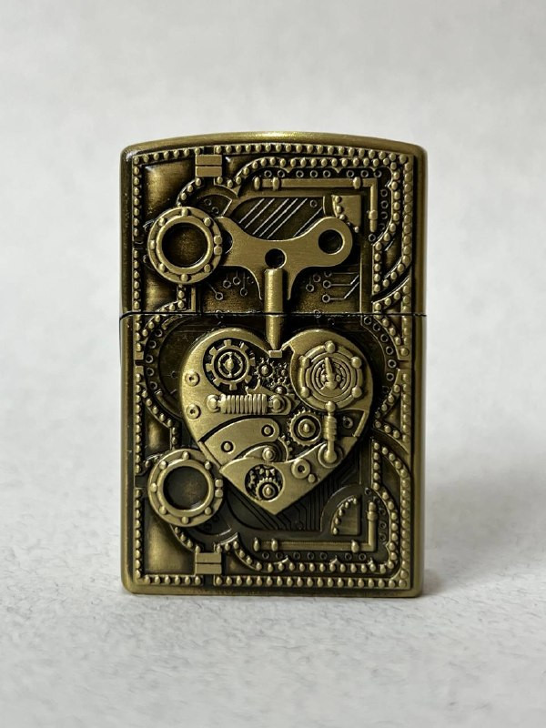 فندک فلزی طرح زیپو برند لایتر(Lighter) طرح قلب استیمپانک (Steampunk)، بدنه برجسته و خاص در 2 رنگ