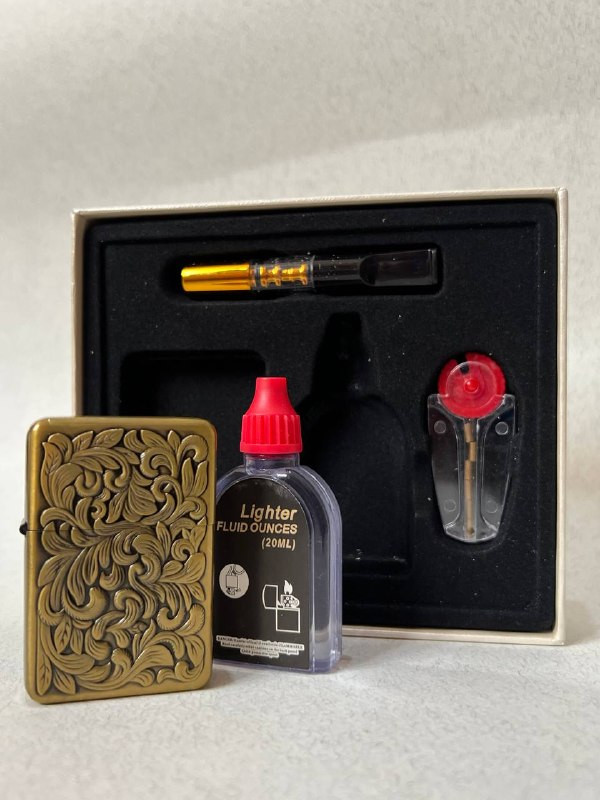 پک هدیه ۴ تکه فندک بنزینی لایتر (LIGHTER) طرح اسلیمی طلایی با چوب سیگار و بنزین | فروشگاه بارزار