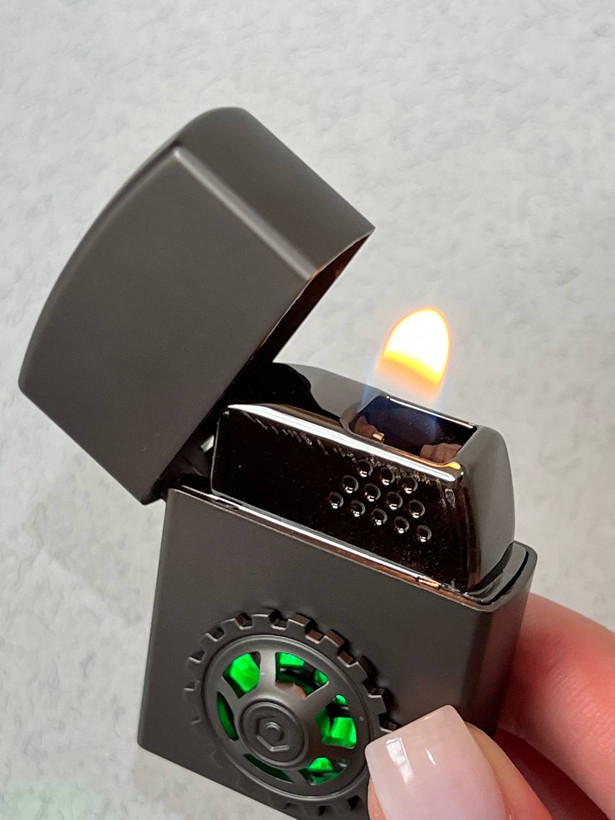 فندک گازی اسپینردار لایتر (LIGHTER) رنگ مشکی مات روشن شونده با سنسور صدا و نور LED سبز | فروشگاه بارزار