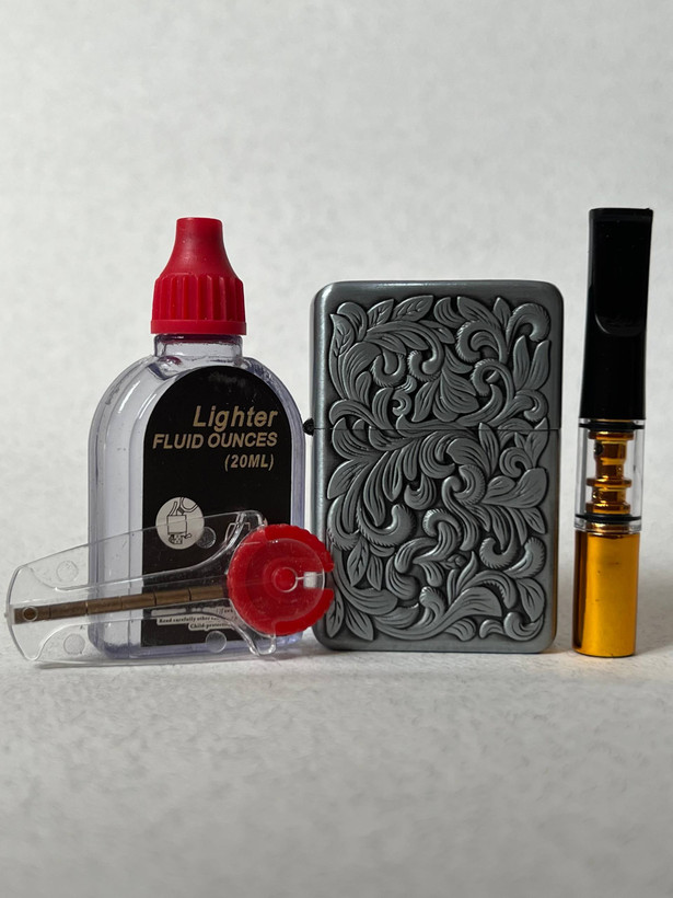 پک هدیه ۴ تکه فندک بنزینی طرح زیپو لایتر (LIGHTER) طرح اسلیمی در دو رنگ با چوب سیگار و بنزین | فروشگاه بارزار