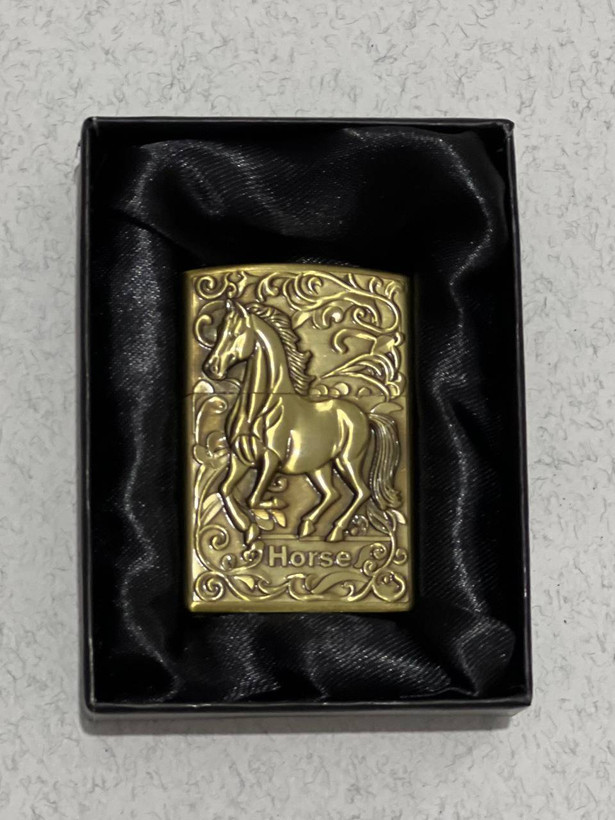 فندک گازی طرح زیپو لایتر (LIGHTER) طرح برجسته اسب در دو رنگ | فروشگاه بارزار
