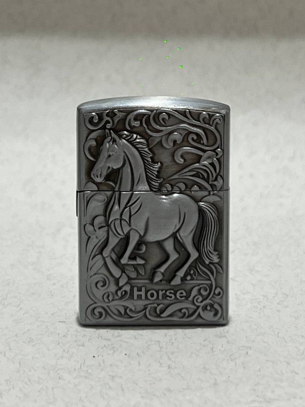 فندک گازی طرح زیپو لایتر (LIGHTER) طرح برجسته اسب در دو رنگ | فروشگاه بارزار