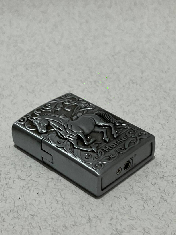 فندک گازی طرح زیپو لایتر (LIGHTER) طرح برجسته اسب در دو رنگ | فروشگاه بارزار