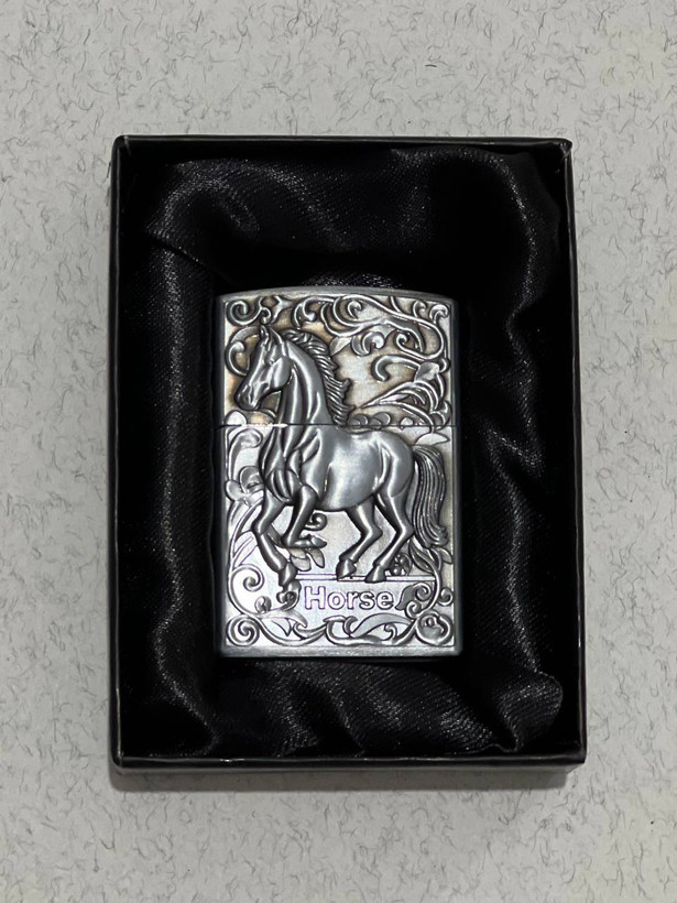 فندک گازی طرح زیپو لایتر (LIGHTER) طرح برجسته اسب در دو رنگ | فروشگاه بارزار